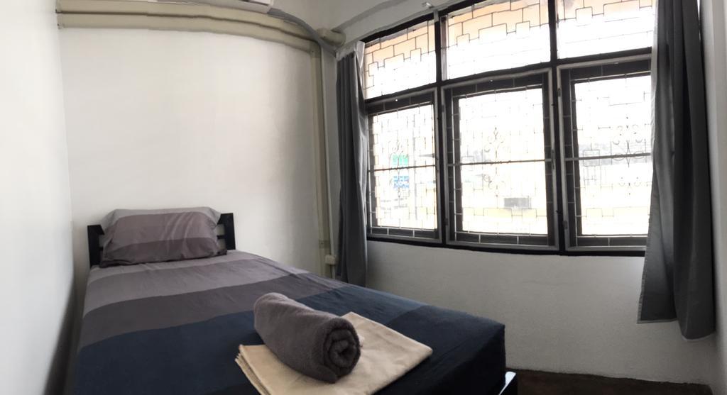 42 Guest House Bangkok Exterior photo